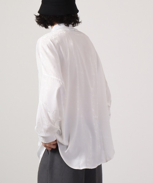 REGIEVO(レジエボ)の「Loose jacquard long sleeve shirt with chain / チェーン付き ルーズ ジャガード 長袖シャツ(シャツ/ブラウス・メンズ・ブラック/オフホワイト・L/M)」の8枚目の写真