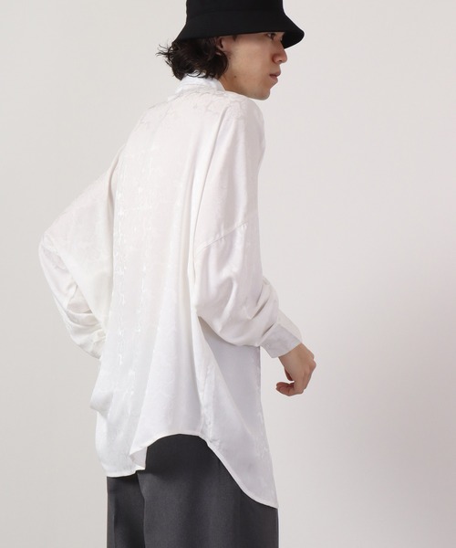 REGIEVO(レジエボ)の「Loose jacquard long sleeve shirt with chain / チェーン付き ルーズ ジャガード 長袖シャツ(シャツ/ブラウス・メンズ・ブラック/オフホワイト・L/M)」の7枚目の写真
