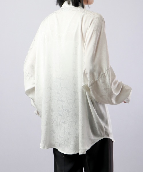 REGIEVO(レジエボ)の「Loose jacquard long sleeve shirt with chain / チェーン付き ルーズ ジャガード 長袖シャツ(シャツ/ブラウス・メンズ・ブラック/オフホワイト・L/M)」の16枚目の写真
