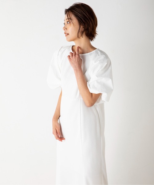 MILLION CARATS(ミリオンカラッツ)の「“きれいめ”と“カジュアル”の絶妙なバランスで、大人のリラクシースタイルを導く袖切替ジョーゼットカットワンピース(ワンピース・レディース・オフホワイト/ベージュ/ブラック・FREE)」の9枚目の写真