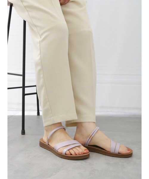 Samansa Mos2 blue（サマンサモスモスブルー）の「2WAYアシンメトリーサンダル（サンダル・レディース・ラベンダー/キナリ/ブラック・MEDIUM/LARGE）」の12枚目の写真