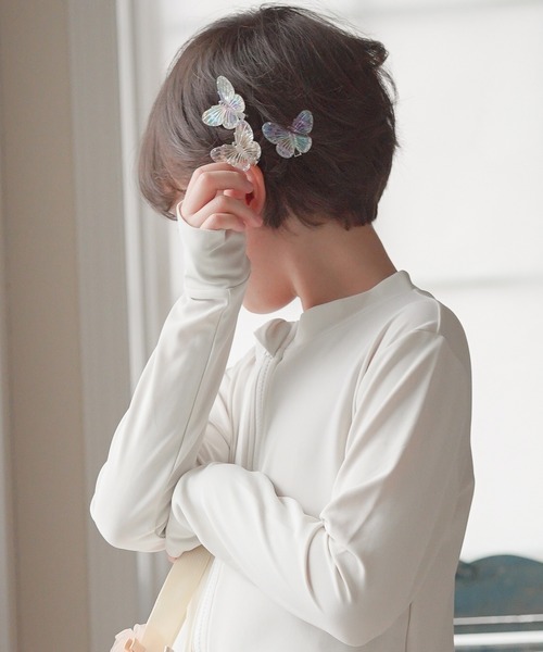 Catherine Cottage（キャサリンコテージ）の「【ZOZO限定】オーロラちょうちょクリップ5個セット（バレッタ/ヘアクリップ・キッズ・ピンク/クリア・FREE）」の4枚目の写真