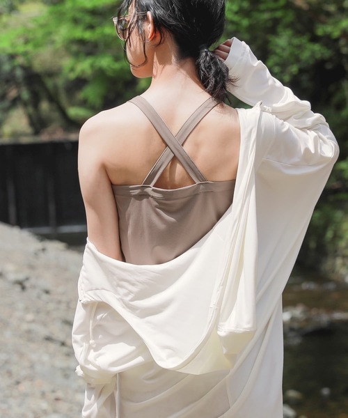 osharewalker(オシャレウォーカー)の「【廃盤】『バッククロスブラトップ』(ラッシュガード・レディース・ブラック/アイボリー/モカ・M/L/LL)」の7枚目の写真