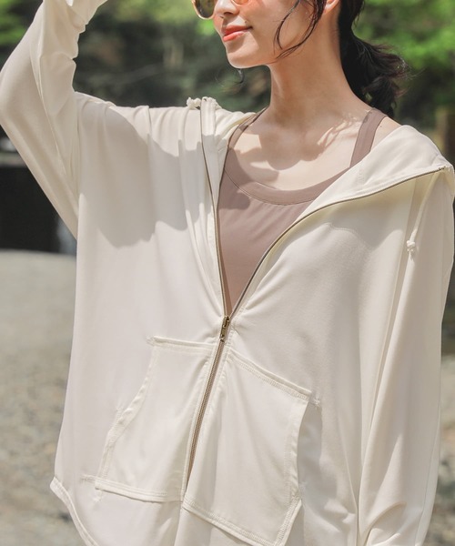 osharewalker(オシャレウォーカー)の「【廃盤】『バッククロスブラトップ』(ラッシュガード・レディース・ブラック/アイボリー/モカ・M/L/LL)」の5枚目の写真