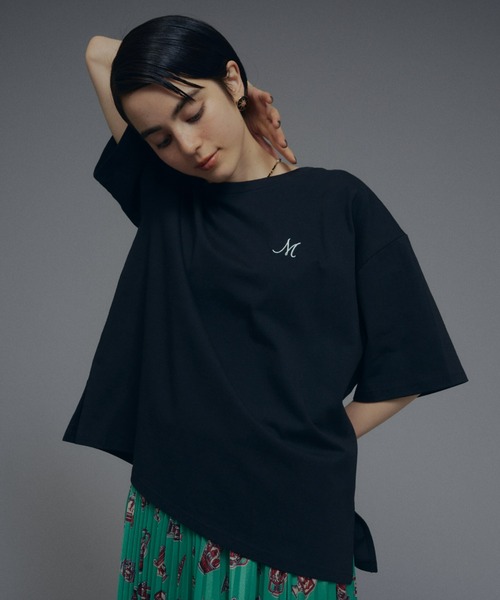 manana suerte(マニャーナスエルテ)の「オーバーサイズM刺繍Tシャツ(Tシャツ/カットソー・レディース・ホワイト/ブラック/グレー・FREE)」の15枚目の写真