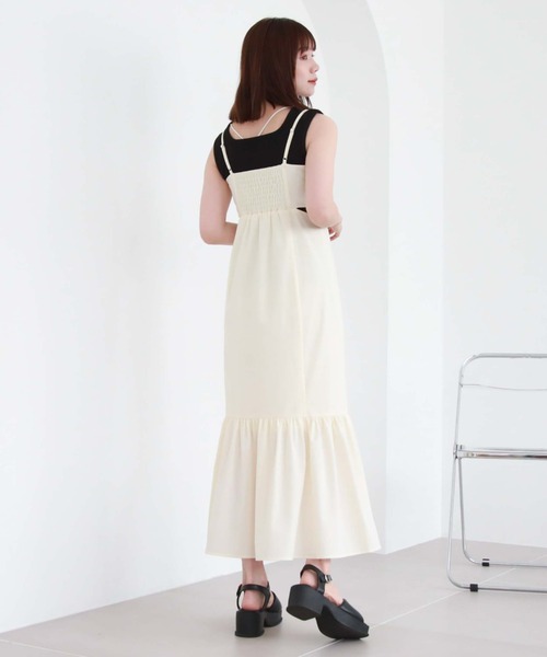 archives(アルシーヴ)の「サイドスリットナイロンキャミワンピース(ワンピース・レディース・ブラック/アイボリー/ブルーグレー・MEDIUM)」の11枚目の写真