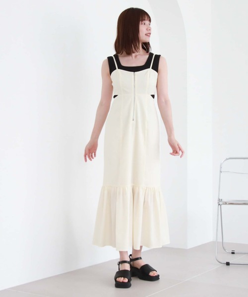 archives(アルシーヴ)の「サイドスリットナイロンキャミワンピース(ワンピース・レディース・ブラック/アイボリー/ブルーグレー・MEDIUM)」の9枚目の写真