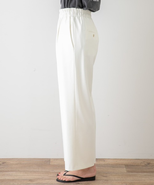 URBAN RESEARCH Sonny Label（アーバンリサーチサニーレーベル）の「MFイージータックパンツ（その他パンツ・レディース・オフホワイト/ブラック・36/38）」の21枚目の写真