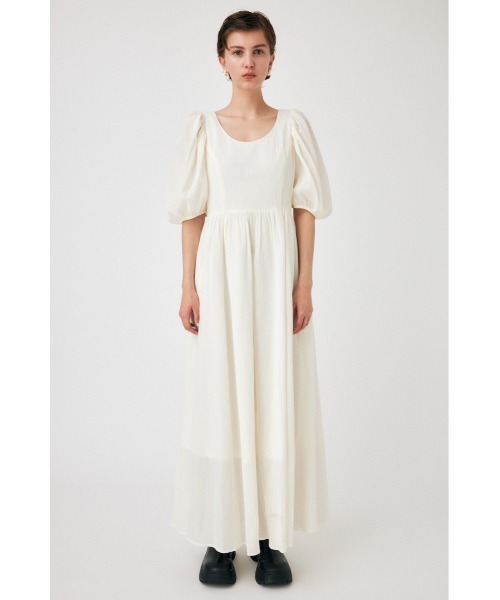 MOUSSY（マウジー）の「PUFF SLEEVE CRAPE ドレス（ワンピース・レディース・ブラック/マジェンタ/オフホワイト・1/2）」の17枚目の写真