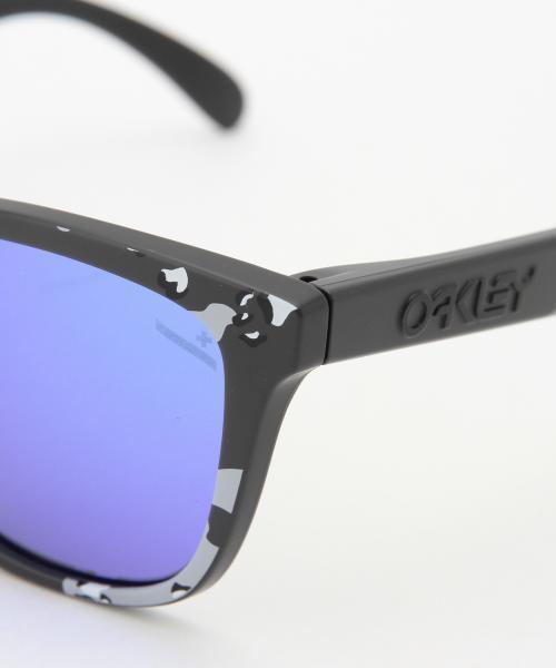 OAKLEY（オークリー）の「OAKLEY / Frogskins デザートカモ（サングラス・メンズ・チャコールグレー・ONE SIZE）」の5枚目の写真
