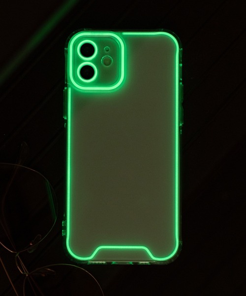 emonique（エモニーク）の「夜光 iPhoneケース カバー【iPhone 11/12/12pro/13/14/15対応】（スマホケース/カバー・メンズ・イエロー/パープル/グレー/ブルー/レッド/グリーン/オレンジ・iPhone 11/iPhone 15/iPhone 14/iPhone 13/iPhone 12）」の21枚目の写真