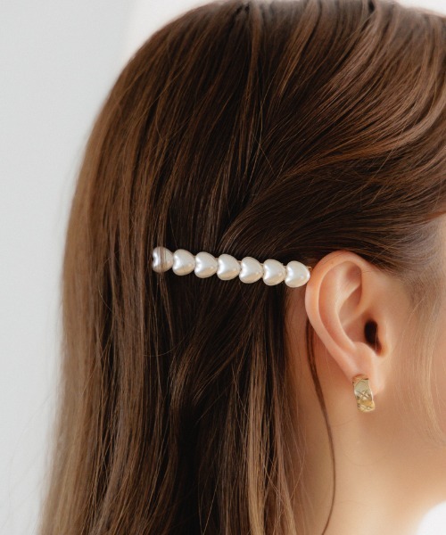 flower(フラワー)の「パーリークリップ(バレッタ/ヘアクリップ・レディース・ホワイト・FREE)」の1枚目の写真