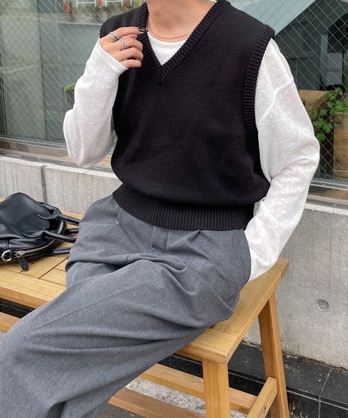 Chillfar（チルファー）の「ベーシックVネックニットベスト（ベスト・レディース・ネイビー/ブラック/グレイッシュベージュ/グレー・FREE）」の5枚目の写真