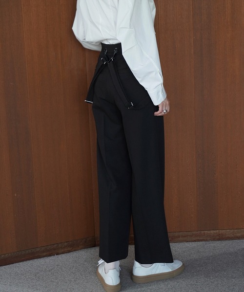 CLANE(クラネ)の「SUSPENDER WIDE PANTS(その他パンツ・レディース・ブラック/グレー/ベージュ・1/0/2)」の18枚目の写真