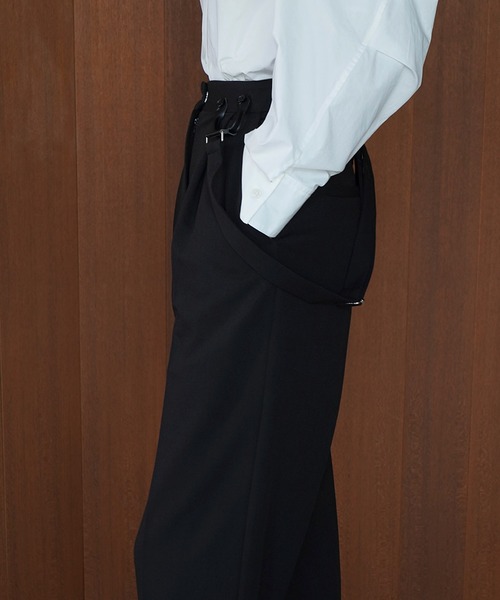 CLANE(クラネ)の「SUSPENDER WIDE PANTS(その他パンツ・レディース・ブラック/グレー/ベージュ・1/0/2)」の20枚目の写真