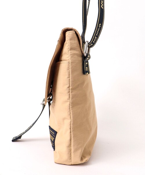 PENDLETON（ペンドルトン）の「【PENDLETON/ ペンドルトン】LOGOTAPE FLAP SHOULDER 233033（ショルダーバッグ・メンズ・ブラック/ベージュ・FREE）」の6枚目の写真