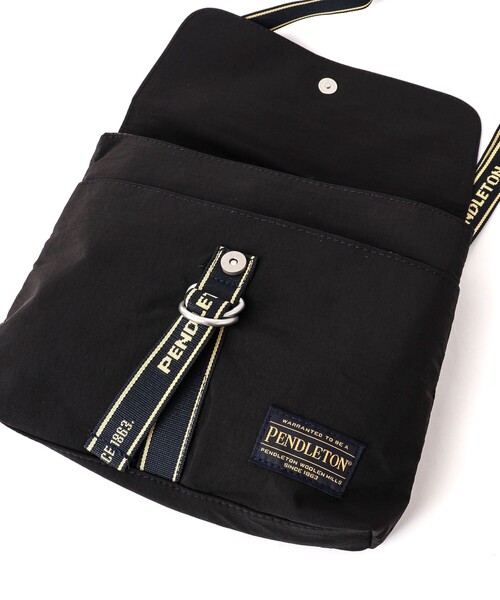 PENDLETON（ペンドルトン）の「【PENDLETON/ ペンドルトン】LOGOTAPE FLAP SHOULDER 233033（ショルダーバッグ・メンズ・ブラック/ベージュ・FREE）」の18枚目の写真