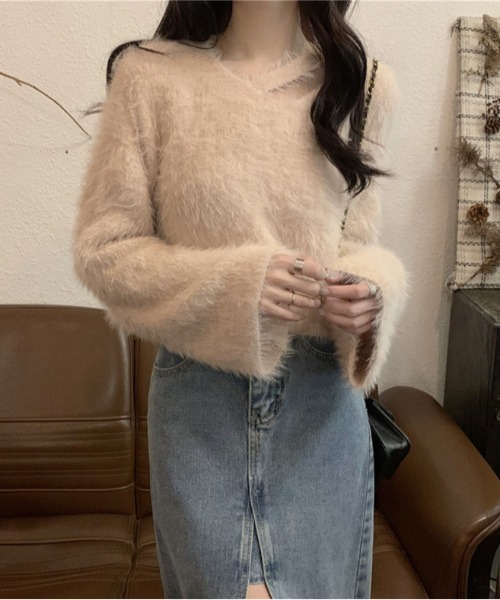 gossip！ロサンゼルス（ゴシップロサンゼルス）の「デコルテデザイン フェザーヤーンニット（ニット/セーター・レディース・オフホワイト/ブラック/グレー/ホワイト/ベージュ・FREE）」の7枚目の写真