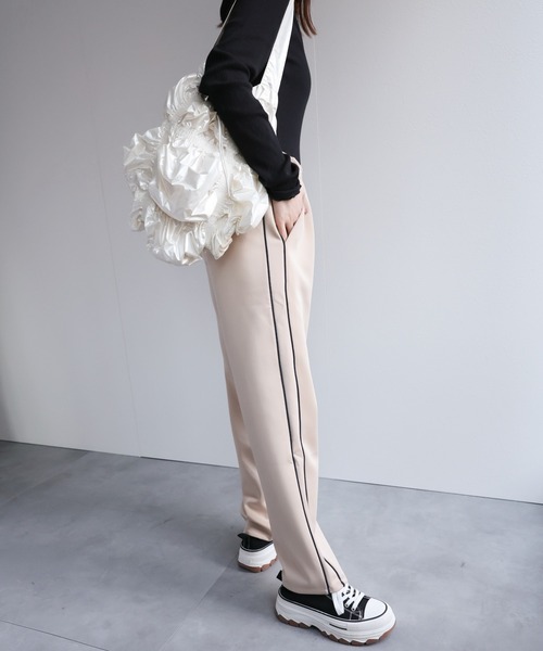 LAC-VERT（ラック・ヴェール）の「【セットアップ対応】配色トラックジャージ/パンツ（その他パンツ・レディース・ブラック/ピンク/ベージュ・FREE）」の16枚目の写真