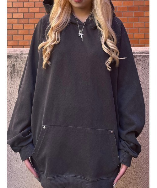 XU(エックスユー)の「ストリートファッション XU エックスユー studs pigment hoodie スタッズ ピグメント フーディー ラグランパーカー オーバーサイズ 長袖トップス 韓国ファッション(パーカー・メンズ・チャコールグレー/ベージュ・ONE SIZE)」の11枚目の写真