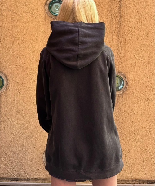XU(エックスユー)の「ストリートファッション XU エックスユー studs pigment hoodie スタッズ ピグメント フーディー ラグランパーカー オーバーサイズ 長袖トップス 韓国ファッション(パーカー・メンズ・チャコールグレー/ベージュ・ONE SIZE)」の9枚目の写真
