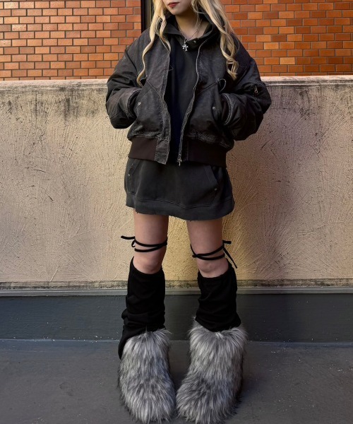 XU(エックスユー)の「ストリートファッション XU エックスユー studs pigment hoodie スタッズ ピグメント フーディー ラグランパーカー オーバーサイズ 長袖トップス 韓国ファッション(パーカー・メンズ・チャコールグレー/ベージュ・ONE SIZE)」の7枚目の写真