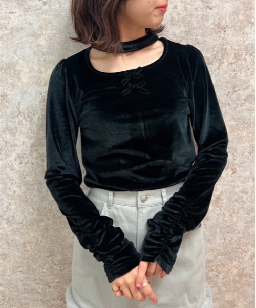 axes femme POETIQUE(アクシーズファムポエティック)の「チョーカーデザインベロアプル(Tシャツ/カットソー・レディース・モカ/ブラック/ピンク・MEDIUM)」の1枚目の写真