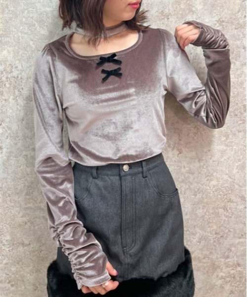 axes femme POETIQUE(アクシーズファムポエティック)の「チョーカーデザインベロアプル(Tシャツ/カットソー・レディース・モカ/ブラック/ピンク・MEDIUM)」の2枚目の写真