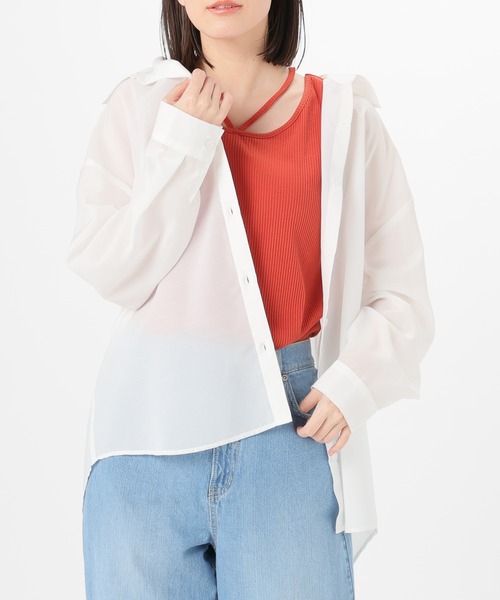 Honeys（ハニーズ）の「シアーシャツ（シャツ/ブラウス・レディース・ホワイト/ライトカーキ/ブラック/グレイッシュベージュ/サックスブルー/ピンク/ブラウン/ブルー/チャコールグレー・M/S/LL/L）」の11枚目の写真