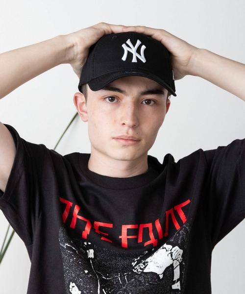 NEW ERA（ニューエラ）の「NEW ERA/ニューエラ LEAGUE ESSENTIAL 9FORTY LEAGUE ESSENTIAL 9FORTY ベースボールキャップ（キャップ・メンズ・ライトベージュ/ブラック/ネイビー/グレー/ホワイト/カーキ/ワインレッド・ONE SIZE）」の3枚目の写真