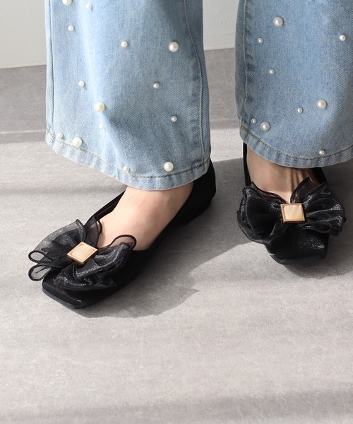 BLUEEAST(ブルーイースト)の「オーガンジーリボンパンプス(パンプス・レディース・ブラック/アイボリー・LARGE/MEDIUM)」の6枚目の写真