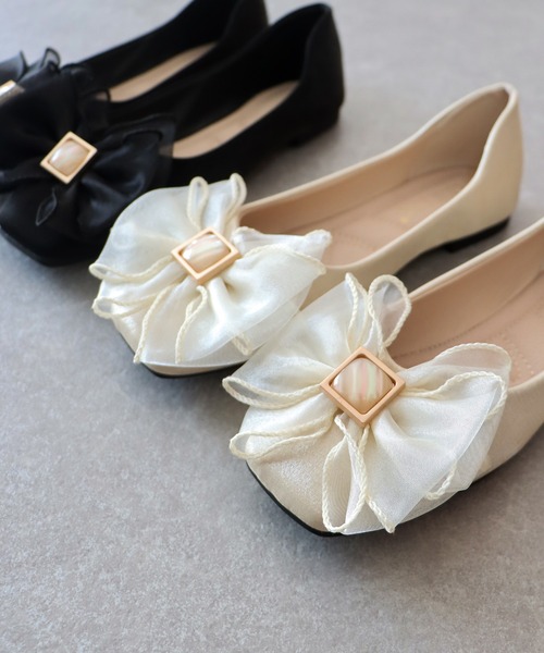 BLUEEAST(ブルーイースト)の「オーガンジーリボンパンプス(パンプス・レディース・ブラック/アイボリー・LARGE/MEDIUM)」の15枚目の写真