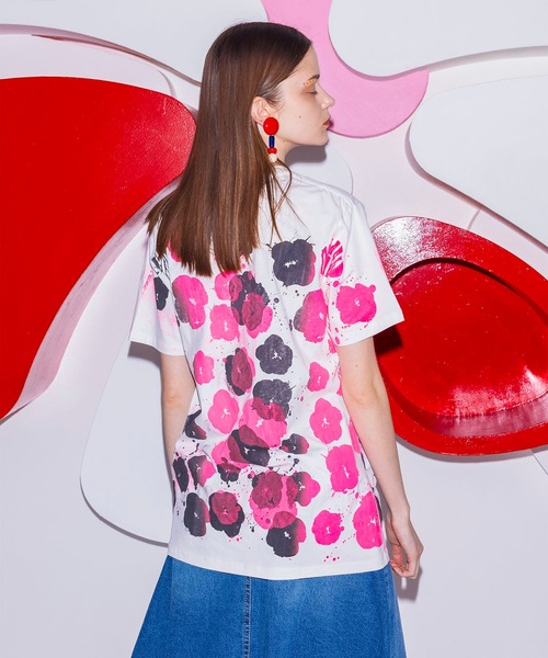 SIMEON FARRAR(シメオンファラー)の「SIMEON FARRA / FLOWERS&LAMB T-shirt(Tシャツ/カットソー・レディース・ホワイト・FREE)」の4枚目の写真
