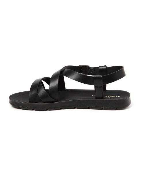 studio CLIP（スタディオクリップ）の「軽らくナローサンダル（サンダル・レディース・その他1/ホワイト/レッド/ブラック・LARGE/SMALL/X-LARGE/MEDIUM）」の14枚目の写真