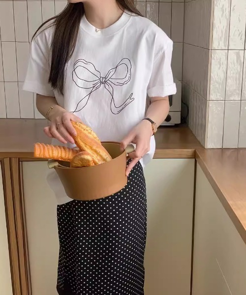 FREE STYLISTS(フリー スタイリスト)の「YUGA_YGMC リボンプリント Tシャツ(Tシャツ/カットソー・レディース・ブラック/ホワイト・FREE)」の13枚目の写真