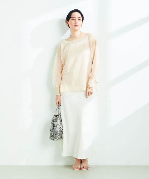 NOLLEY’S Sophi（ノーリーズソフィ）の「《手洗い可能》ブライトシアー2WAYプルオーバーニット（ニット/セーター・レディース・ライトグレー/ベージュ/サーモンピンク・38）」の4枚目の写真