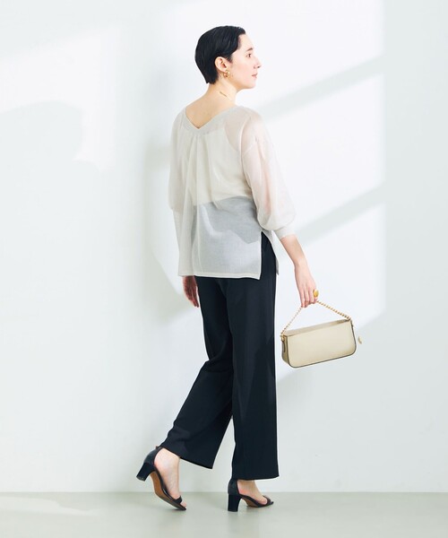 NOLLEY’S Sophi（ノーリーズソフィ）の「《手洗い可能》ブライトシアー2WAYプルオーバーニット（ニット/セーター・レディース・ライトグレー/ベージュ/サーモンピンク・38）」の19枚目の写真