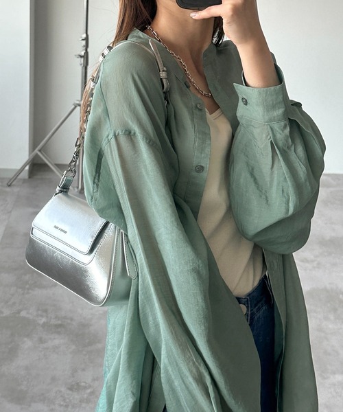 apres jour mignon(アプレジュールミニョン)の「袖ボリュームシアーシャツ【ZOZOTOWN限定アイテム】(シャツ/ブラウス・レディース・オフホワイト/グレー/グレイッシュベージュ/ブラック/ネイビー/グリーン/ピンク・X-LARGE/フリー)」の5枚目の写真