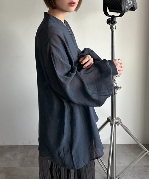 apres jour mignon(アプレジュールミニョン)の「袖ボリュームシアーシャツ【ZOZOTOWN限定アイテム】(シャツ/ブラウス・レディース・オフホワイト/グレー/グレイッシュベージュ/ブラック/ネイビー/グリーン/ピンク・X-LARGE/フリー)」の14枚目の写真
