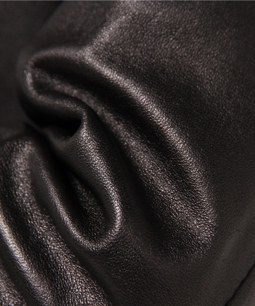 SHIPS for women(シップスフォーウィメン)の「レザーシングル ノーカラージャケット(ノーカラージャケット・レディース・ブラック・38/36)」の4枚目の写真