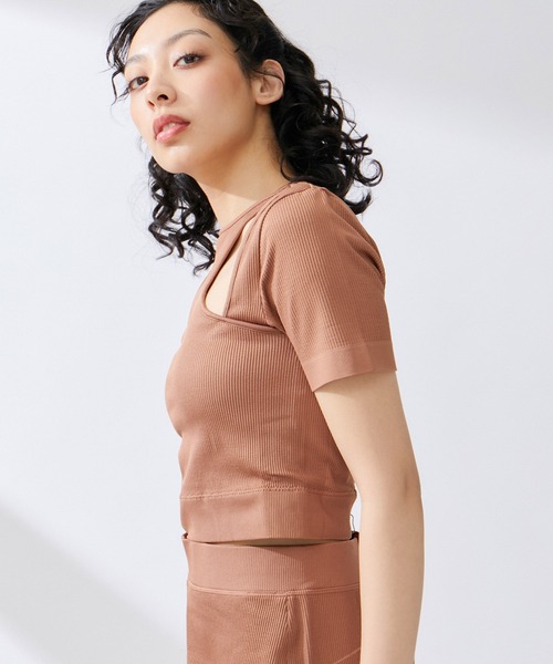 PUMA（プーマ）の「【PUMA】 DARE TO MUTED MOTION Tシャツ（Tシャツ/カットソー・レディース・イエロー系その他3/ブラウン/ベージュ系その他・M）」の5枚目の写真