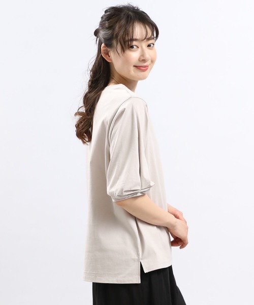 GLOBAL WORK Smile Seed Store（グローバルワーク スマイルシードストア）の「冷感袖タックＴシャツ半袖/102729（Tシャツ/カットソー・レディース・ブラック/チャコール/ライトブルー/ベージュ/オフホワイト・MEDIUM/SMALL/X-LARGE/LARGE）」の5枚目の写真