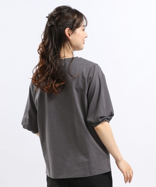 GLOBAL WORK Smile Seed Store（グローバルワーク スマイルシードストア）の「冷感袖タックＴシャツ半袖/102729（Tシャツ/カットソー・レディース・ブラック/チャコール/ライトブルー/ベージュ/オフホワイト・MEDIUM/SMALL/X-LARGE/LARGE）」の14枚目の写真