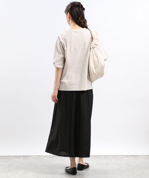 GLOBAL WORK Smile Seed Store（グローバルワーク スマイルシードストア）の「冷感袖タックＴシャツ半袖/102729（Tシャツ/カットソー・レディース・ブラック/チャコール/ライトブルー/ベージュ/オフホワイト・MEDIUM/SMALL/X-LARGE/LARGE）」の18枚目の写真