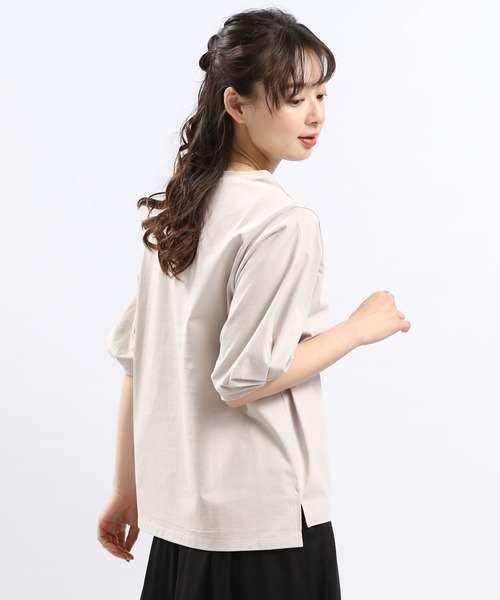 GLOBAL WORK Smile Seed Store（グローバルワーク スマイルシードストア）の「冷感袖タックＴシャツ半袖/102729（Tシャツ/カットソー・レディース・ブラック/チャコール/ライトブルー/ベージュ/オフホワイト・MEDIUM/SMALL/X-LARGE/LARGE）」の21枚目の写真