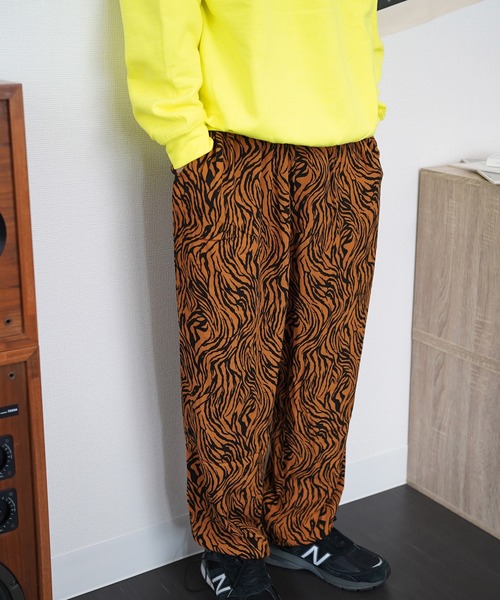 PENNEYS(ぺニーズ)の「【PENNEY'S ぺニーズ】PRINTED WIDE PANTS プリントパンツ(その他パンツ・メンズ・ブルー/マスタード/オレンジ・MEDIUM)」の13枚目の写真