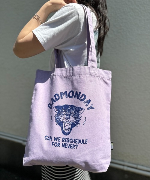 mi via loca（ミヴィアロカ）の「RECYCLED SOFT FABRIC パンサートートバッグ（トートバッグ・レディース・パープル/ホワイト系その他/グレー/アイボリー・FREE）」の5枚目の写真