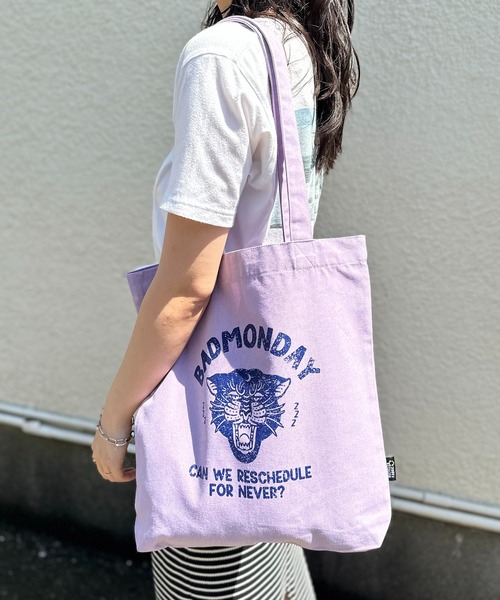 mi via loca（ミヴィアロカ）の「RECYCLED SOFT FABRIC パンサートートバッグ（トートバッグ・レディース・パープル/ホワイト系その他/グレー/アイボリー・FREE）」の8枚目の写真