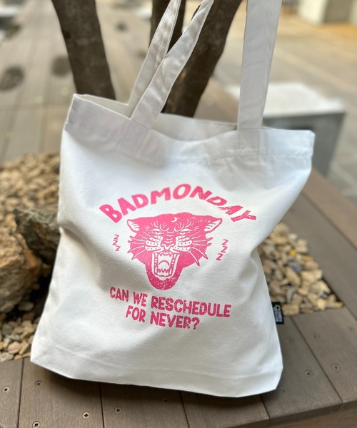 mi via loca（ミヴィアロカ）の「RECYCLED SOFT FABRIC パンサートートバッグ（トートバッグ・レディース・パープル/ホワイト系その他/グレー/アイボリー・FREE）」の22枚目の写真