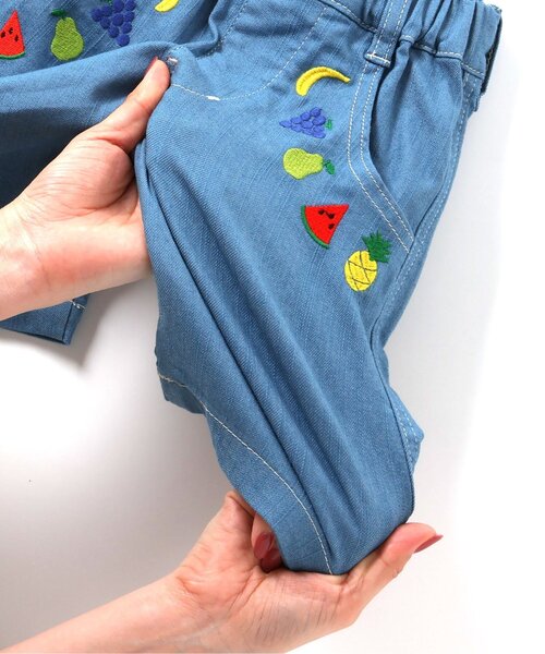 BIT'Z(ビッツ)の「フルーツ刺繍入りストレッチパンツ(その他パンツ・キッズ・マスタード/サックスブルー・120/110/100/95/90/80)」の12枚目の写真